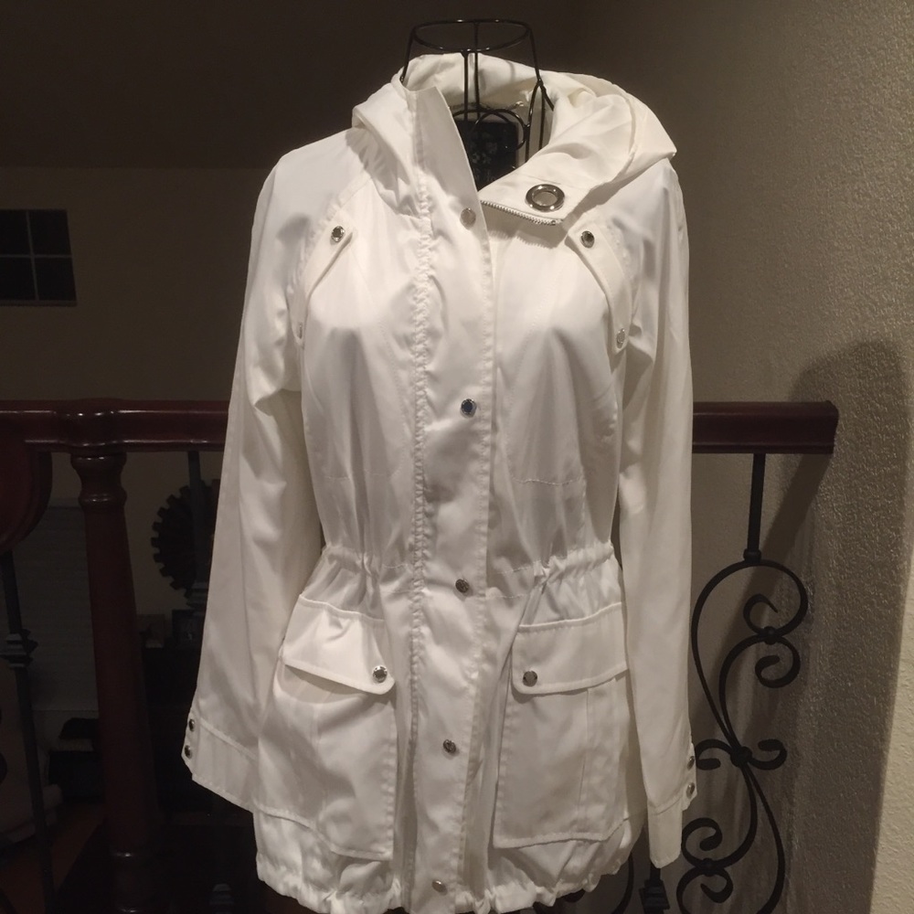 Vince Camuto Hooded Lightweight Drawstring Jacket